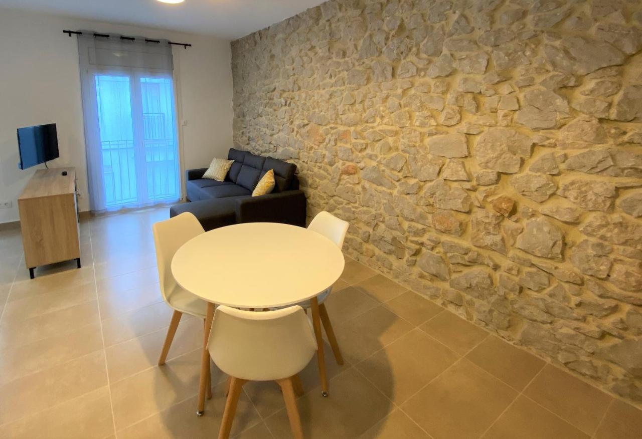 Apartaments L'Escala Centre Esterno foto